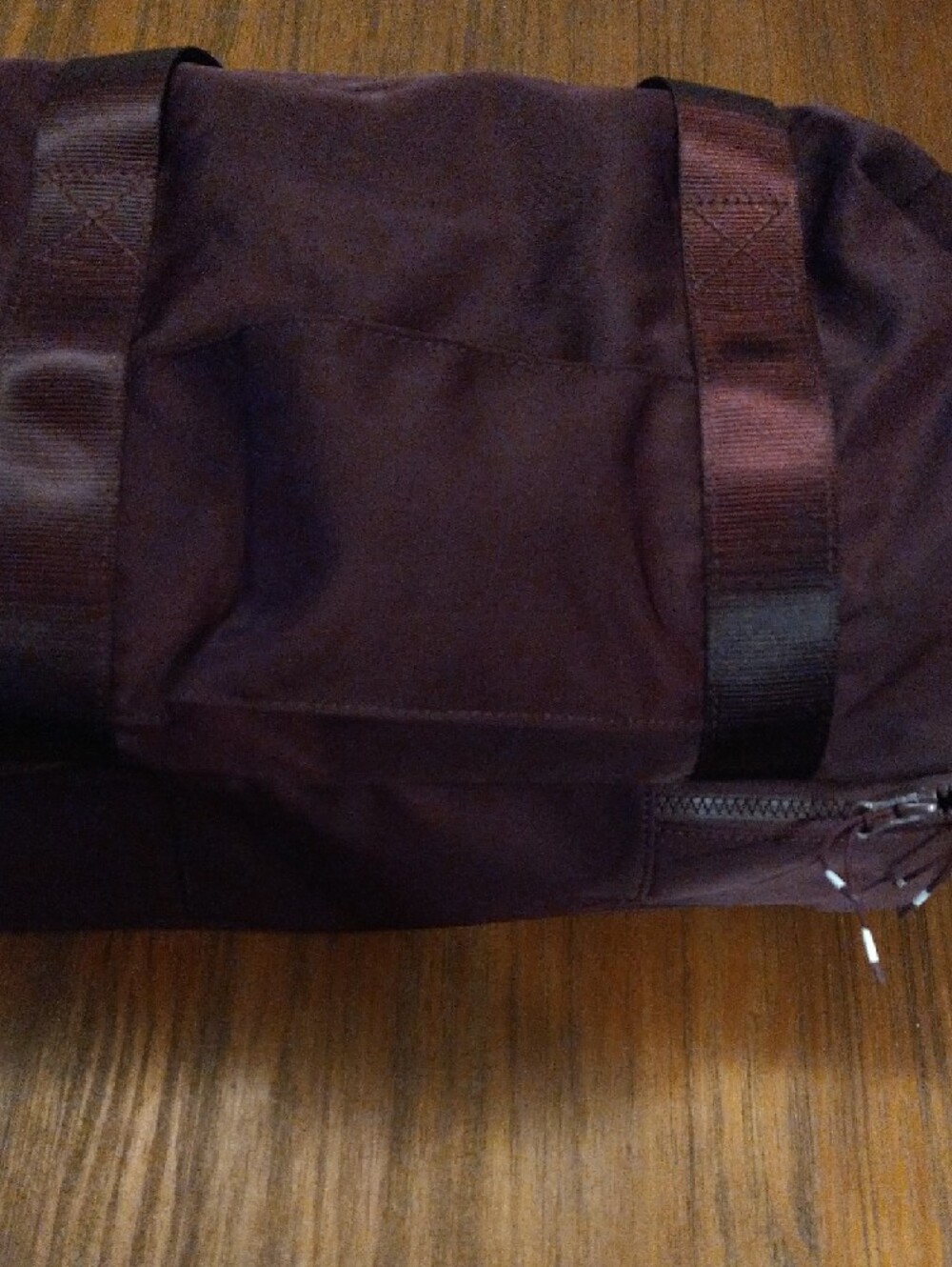 Fabletics Men's Maroon Toiletry Bag - Picture 3 of 7